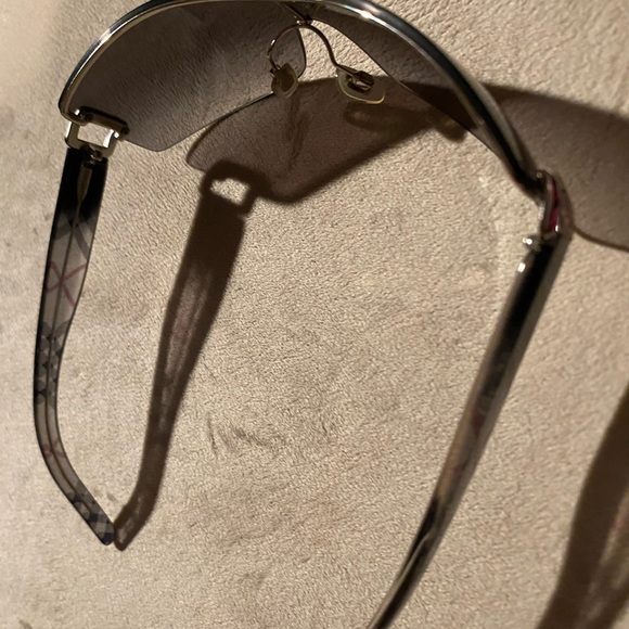 Burberry Sunglasses - Picture 2 of 5